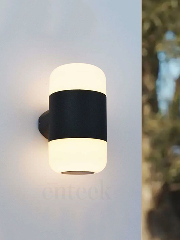 Black Wall Light (349B) 12W